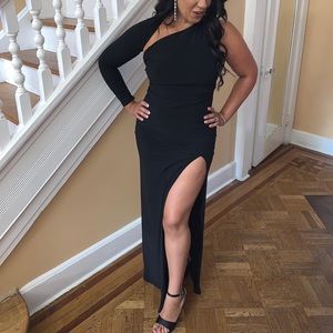 One sleeve formal long black dress with side slit